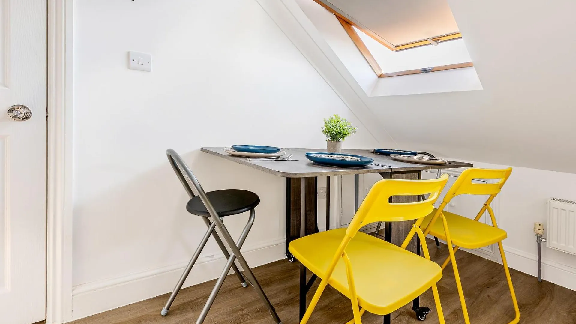 Bright 2Br Flat, Forest Gate, East Londres 0*,
